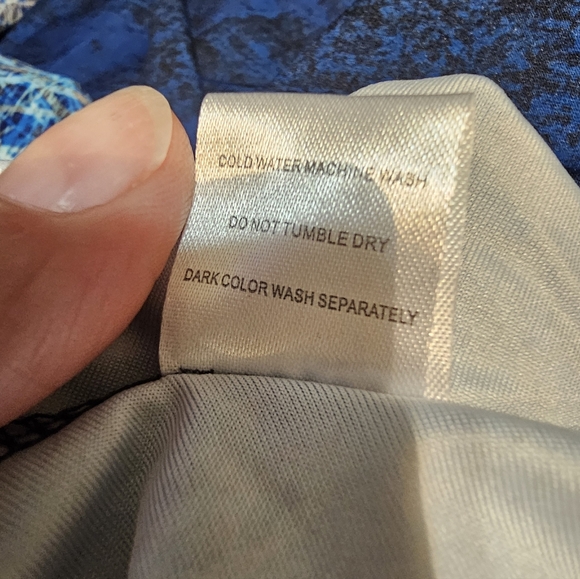 2/$20 Lot 2 Lily Sz L Tunic Tops - Picture 10 of 11